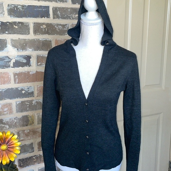 Sporty Charcoal Gray Knit Hooded Cardigan Button Front Sweater Ribbed Trim Sz S - Picture 3 of 13